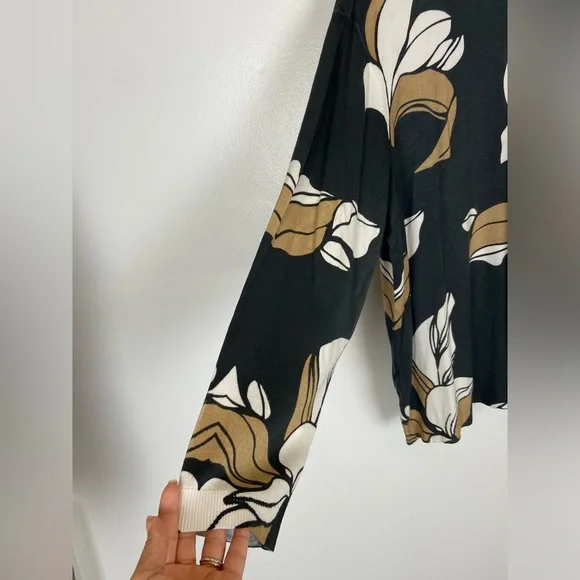 Chico's Retro Floral Mock-Neck Pullover Sweater Size 4 US XXL Basic Minimalist - Picture 3 of 9